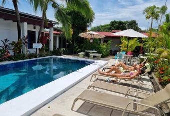 Wide Mouth Frog allows 18 year olds to book a room