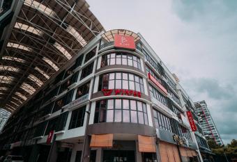 B Lot Hotel has Balcony rooms