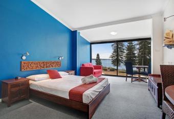 Pippi s at the Point allows 18 year olds to book a room