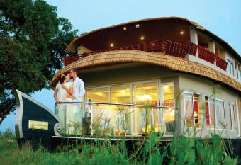 Indiavacationz Houseboats has Balcony rooms