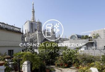 Italianway-Santa Radegonda allows 18 year olds to book a room