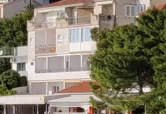 Apartments Malina has Balcony rooms