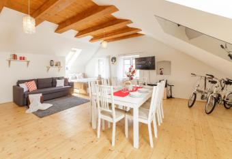 Old Town Charles Apartments has Balcony rooms