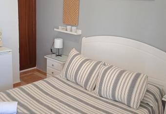 Pensi  n Montero allows 18 year olds to book a room