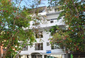 Hotel Costa Linda Beach Boca Chica allows 18 year olds to book a room