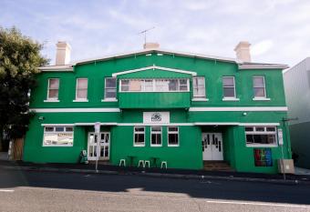 The Pickled Frog has Balcony rooms