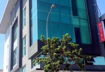 NueVo Boutique Hotel allows 18 year olds to book a room