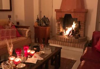 Dar Esma allows 18 year olds to book a room