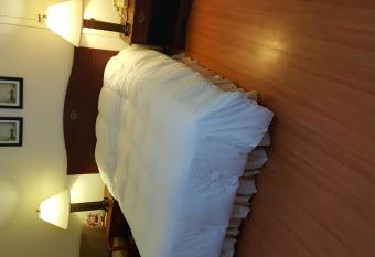 Great House Motel allows 18 year olds to book a room