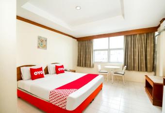 OYO 320 Regent 2002 Guest House allows 18 year olds to book a room