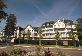 Radisson BLU Balmoral has Balcony rooms