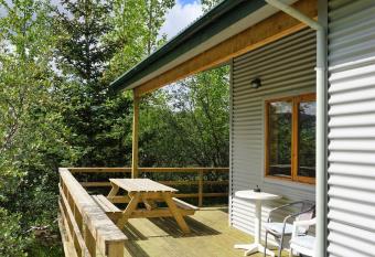 Middalskot Cottages has Balcony rooms