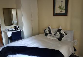 Fernrez@363 allows 18 year olds to book a room