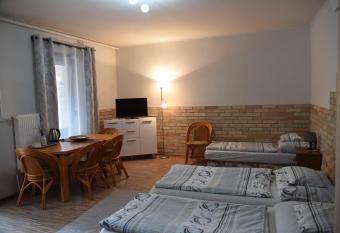 Szilvia Panzi   has Balcony rooms