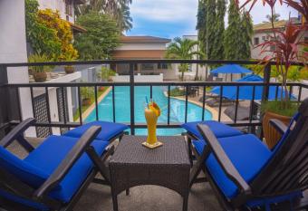 Out of the Blue Resort allows 18 year olds to book a room