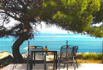 House at the Beach has Balcony rooms