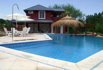 Campiranas has Balcony rooms