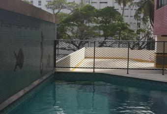 Lindo Flat na Boa viagem Recife allows 18 year olds to book a room