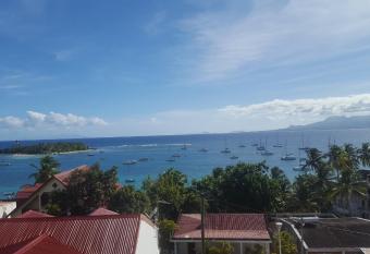 R  sidence les 2 MONTOUT allows 18 year olds to book a room