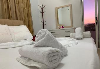 Apartment Krenar Voda has Balcony rooms