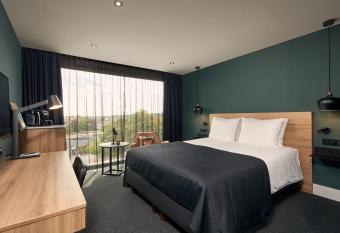 Van der Valk Hotel Antwerpen allows 18 year olds to book a room