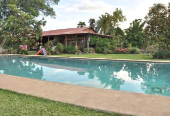 Sta. Marta B&B allows 18 year olds to book a room