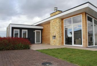 Holiday home Resort Mooi Bemelen II has Balcony rooms