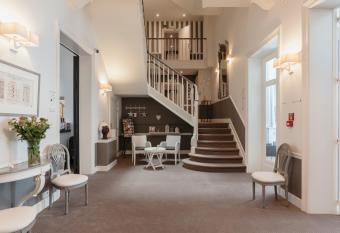 Hotel Made In Louise allows 18 year olds to book a room