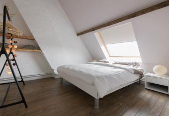 Sky & Sand - Free parking - Free bikes - EVcharging has Balcony rooms