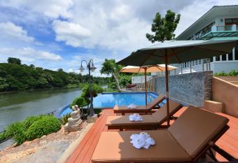 Princess River Kwai Hotel has Balcony rooms