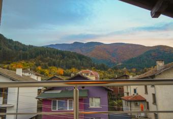 St. Ilia Holiday home has Balcony rooms