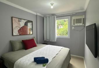 Suites W-Riocentro allows 18 year olds to book a room