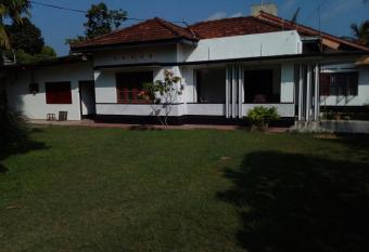 Singhe Resort has Smoking rooms