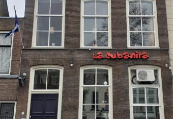 Hotel Oldenburg allows 18 year olds to book a room