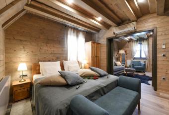 Ethno Hotel Plitvice Lakes Deluxe has Balcony rooms