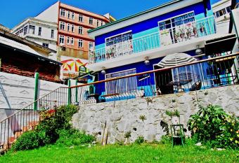 La Casa Azul Hostel has Balcony rooms