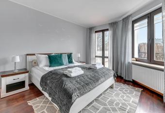 Lion Apartments - Blue Dune with Sunny terrace allows 18 year olds to book a room