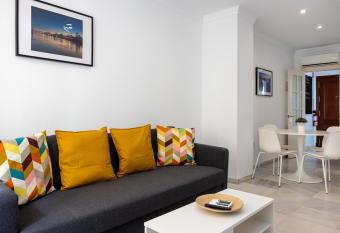 Apartamentos Los Cantaros has Balcony rooms