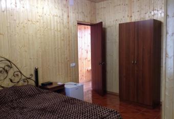 Mini hotel Van has Balcony rooms