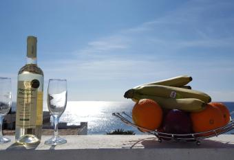 Varmy allows 18 year olds to book a room