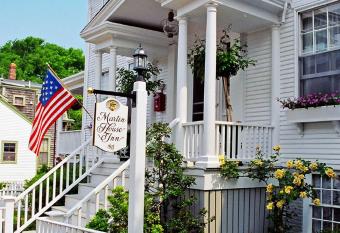 Martin House Inn has Balcony rooms