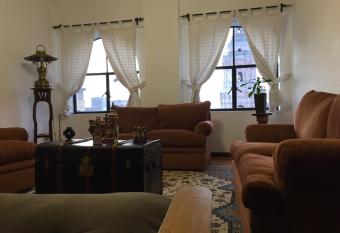 Apartamento 5 estrellas en Centro Hist  rico de Lima has rooms with a private hot tub