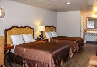 Rayburn Inn allows 18 year olds to book a room