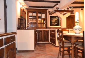 Cuor di borgo allows 18 year olds to book a room