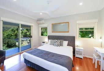 The Acreage Boutique Guesthouse has Balcony rooms