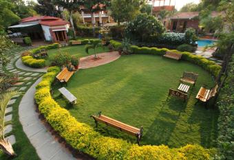 Button Eyes Resort - Pet friendly has Smoking/Balcony rooms