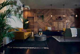 Hotel Zuid has Balcony rooms