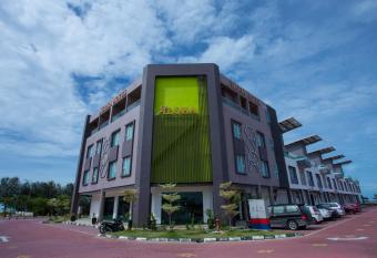 Aloha Hotel SDN BHD has Balcony rooms