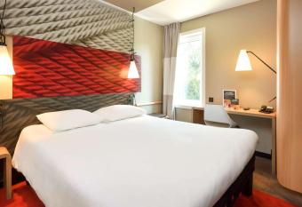 Ibis Brussels Erasmus allows 18 year olds to book a room