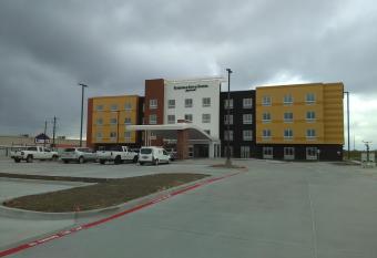 Fairfield Inn & Suites by Marriott Corpus Christi Aransas Pass allows 18 year olds to book a room